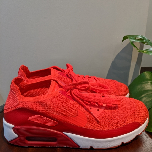 Nike Air Max Flyknit - Picture 6 of 8